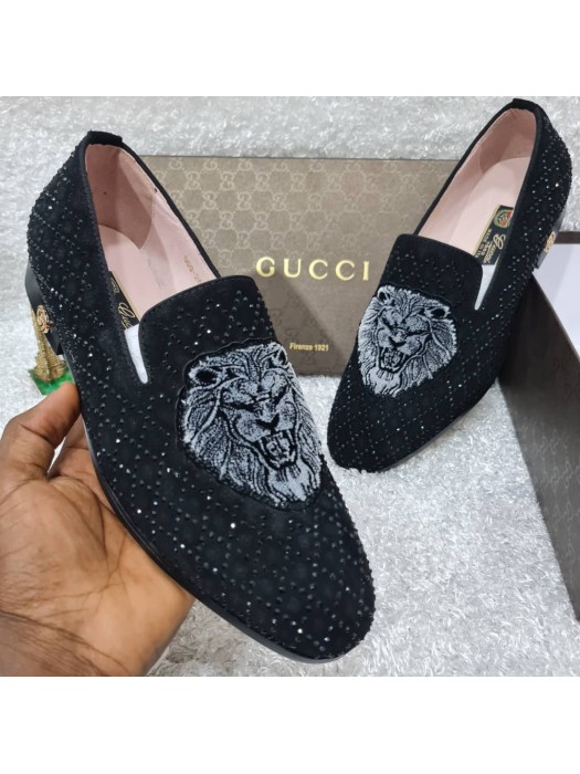 Gucci Plain Suede Stud Shoe - Black