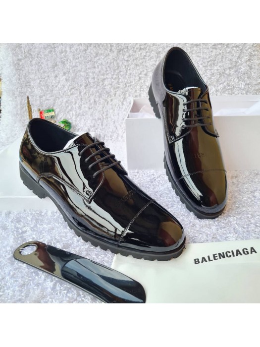 Balenciaga Patent Lace up Shoe - Black